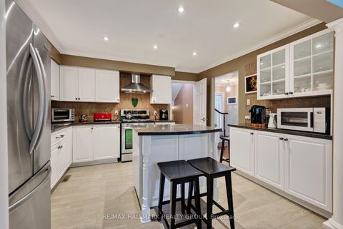 Photo 9 at 15 Pemberton Crescent, Nepean (Manordale), Ottawa