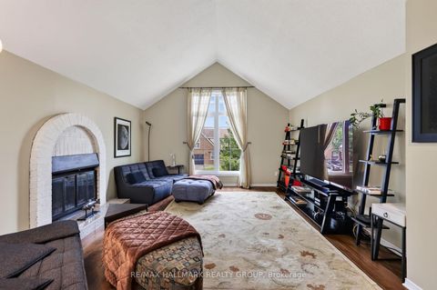 Photo 15 at 15 Pemberton Crescent, Nepean (Manordale), Ottawa