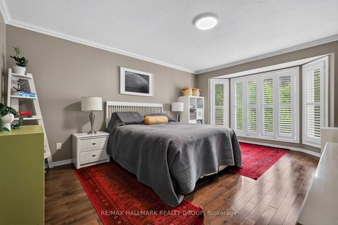 Photo 17 at 15 Pemberton Crescent, Nepean (Manordale), Ottawa