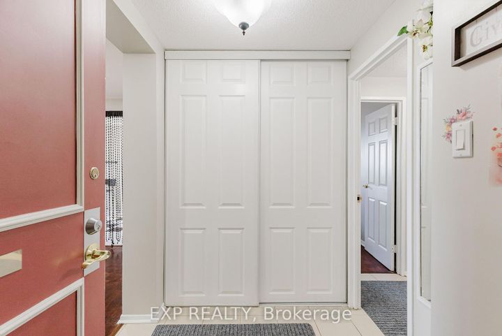 Photo 11 at 604 - 1356 MEADOWLANDS Drive N, Nepean (Borden Farm/Stewart Farm/Carleton Heights/Parkwood Hills), Ottawa