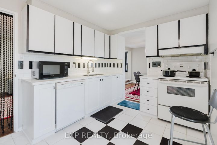 Photo 33 at 604 - 1356 MEADOWLANDS Drive N, Nepean (Borden Farm/Stewart Farm/Carleton Heights/Parkwood Hills), Ottawa