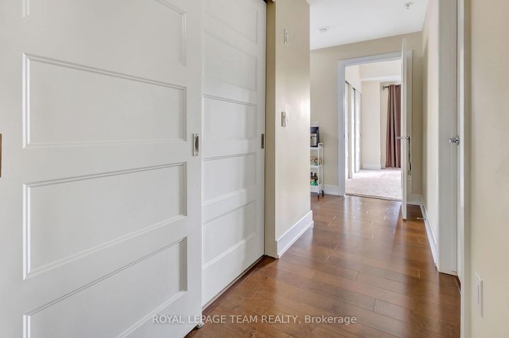 Photo 5 at 215 - 2785 Baseline Road, Nepean (Redwood Park), Ottawa
