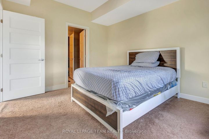 Photo 13 at 215 - 2785 Baseline Road, Nepean (Redwood Park), Ottawa