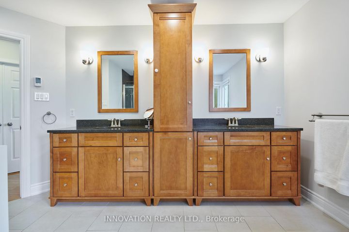 Photo 17 at 27 Cullen Court, Nepean (Manordale), Ottawa