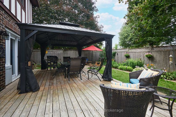 Photo 32 at 27 Cullen Court, Nepean (Manordale), Ottawa