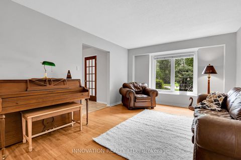 Photo 5 at 27 Cullen Court, Nepean (Manordale), Ottawa