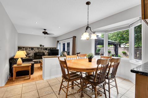 Photo 11 at 27 Cullen Court, Nepean (Manordale), Ottawa