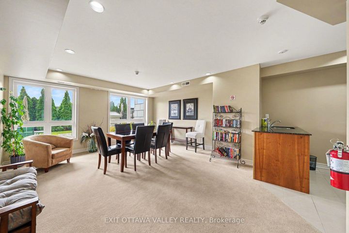 Photo 28 at 208 - 14 Norice Street, Nepean (Meadowlands/Crestview), Ottawa
