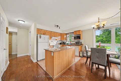 Photo 12 at 208 - 14 Norice Street, Nepean (Meadowlands/Crestview), Ottawa