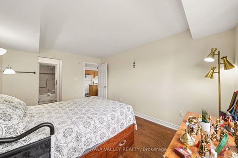 Photo 17 at 208 - 14 Norice Street, Nepean (Meadowlands/Crestview), Ottawa