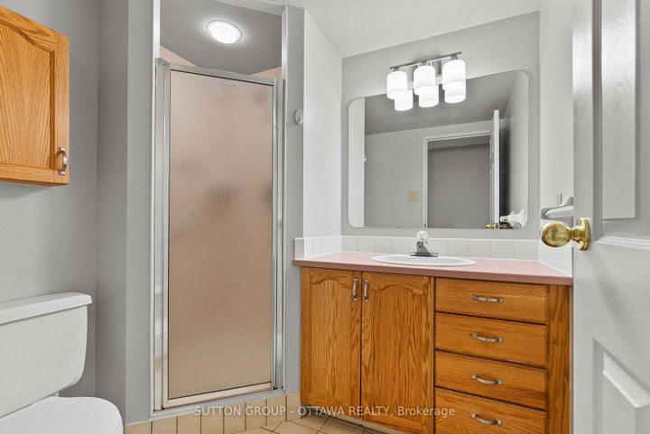 Photo 29 at 917 - 100 Grant Carman Drive, Nepean (Borden Farm/Stewart Farm/Carleton Heights/Parkwood Hills), Ottawa