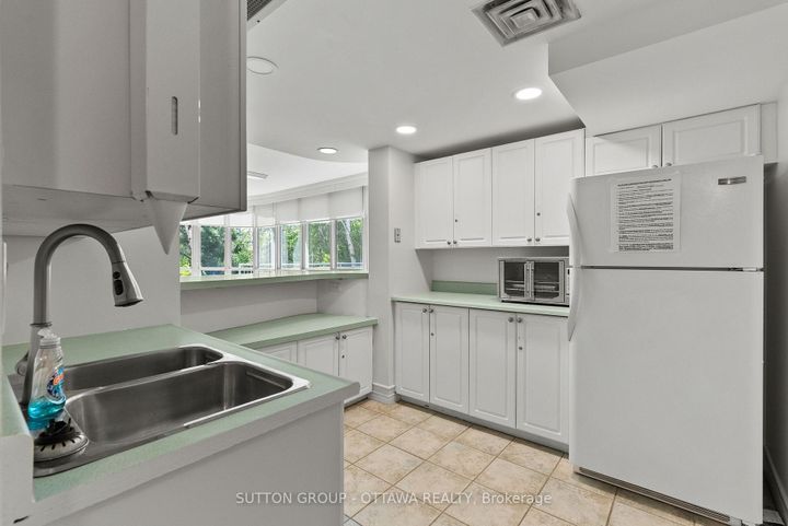 Photo 36 at 917 - 100 Grant Carman Drive, Nepean (Borden Farm/Stewart Farm/Carleton Heights/Parkwood Hills), Ottawa