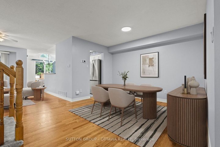 Photo 2 at 9 Alameda Way, Nepean (Longfields), Ottawa