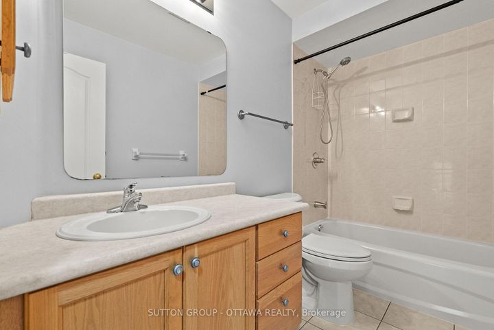 Photo 24 at 9 Alameda Way, Nepean (Longfields), Ottawa