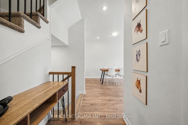 Photo 9 at 315 Raheen Court, Nepean (Half Moon Bay), Ottawa