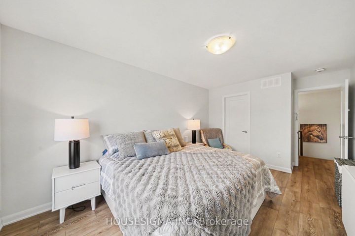 Photo 23 at 315 Raheen Court, Nepean (Half Moon Bay), Ottawa