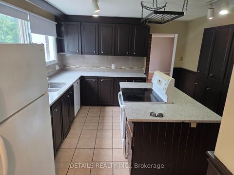 Photo 4 at 46 BEAUMARIS Drive, Nepean (Bruce Farm/Graham Park/Qualicum/Bellands), Ottawa
