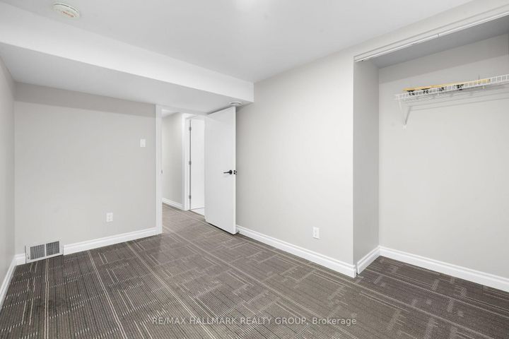 Photo 32 at 84 Chesterton Drive, Nepean (Borden Farm/Stewart Farm/Carleton Heights/Parkwood Hills), Ottawa