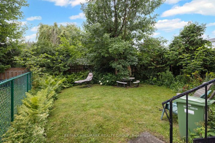 Photo 36 at 84 Chesterton Drive, Nepean (Borden Farm/Stewart Farm/Carleton Heights/Parkwood Hills), Ottawa