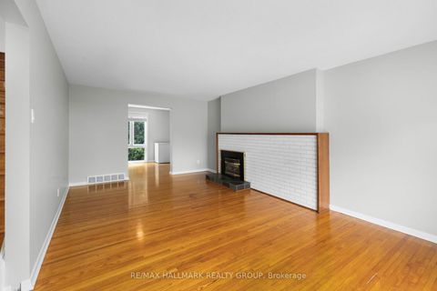 Photo 4 at 84 Chesterton Drive, Nepean (Borden Farm/Stewart Farm/Carleton Heights/Parkwood Hills), Ottawa