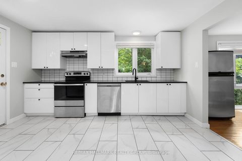 Photo 14 at 84 Chesterton Drive, Nepean (Borden Farm/Stewart Farm/Carleton Heights/Parkwood Hills), Ottawa