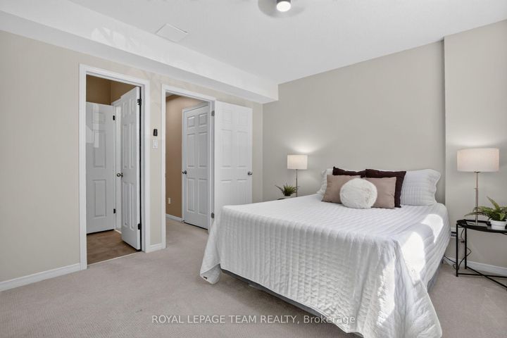 Photo 19 at 255 Deercroft Avenue, Nepean (Longfields), Ottawa