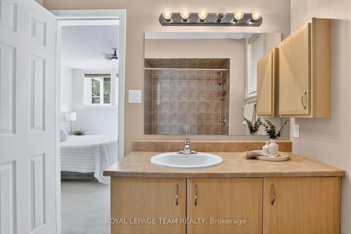 Photo 20 at 255 Deercroft Avenue, Nepean (Longfields), Ottawa