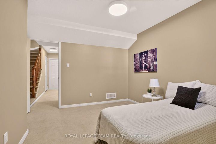 Photo 23 at 255 Deercroft Avenue, Nepean (Longfields), Ottawa