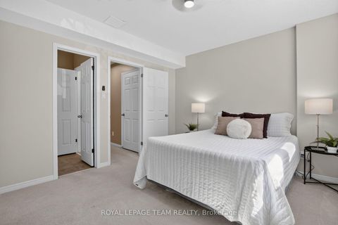 Photo 19 at 255 Deercroft Avenue, Nepean (Longfields), Ottawa