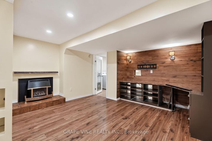 Photo 28 at 108 Fieldgate Drive, Nepean (Knollsbrook), Ottawa