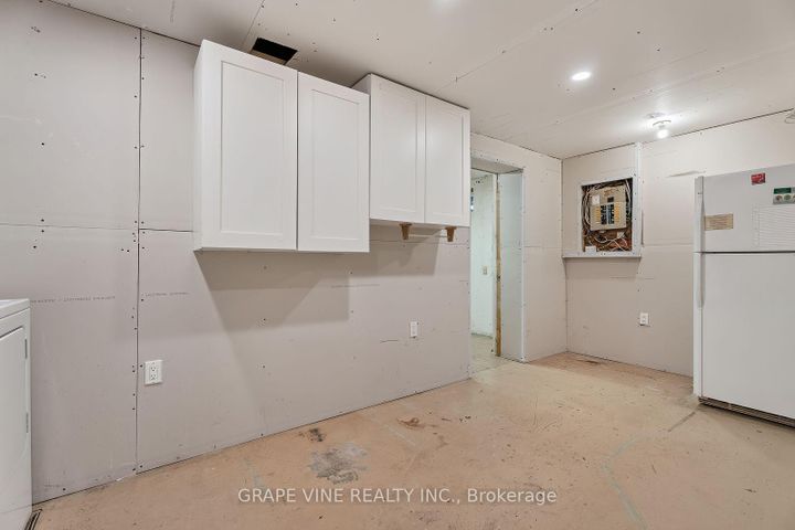 Photo 30 at 108 Fieldgate Drive, Nepean (Knollsbrook), Ottawa