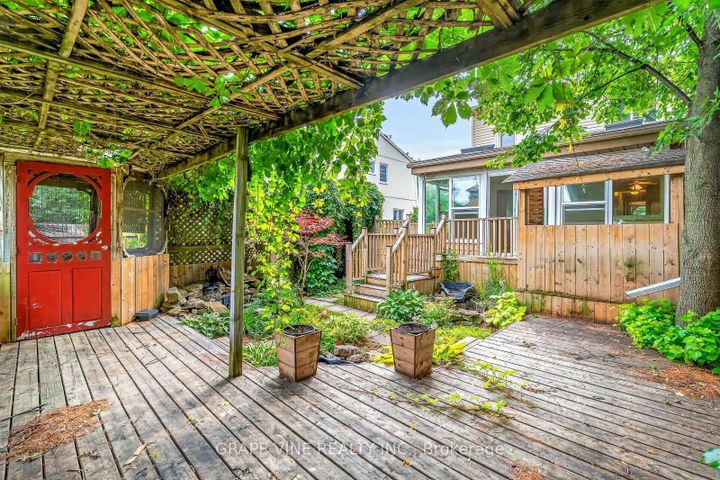 Photo 34 at 108 Fieldgate Drive, Nepean (Knollsbrook), Ottawa