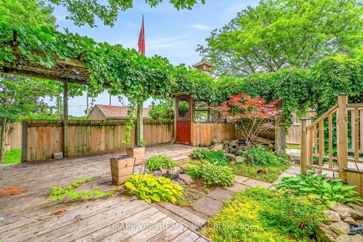 Photo 35 at 108 Fieldgate Drive, Nepean (Knollsbrook), Ottawa