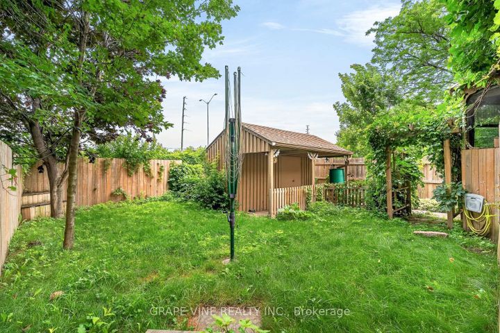 Photo 37 at 108 Fieldgate Drive, Nepean (Knollsbrook), Ottawa