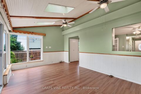 Photo 15 at 108 Fieldgate Drive, Nepean (Knollsbrook), Ottawa