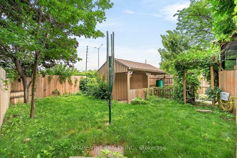Photo 37 at 108 Fieldgate Drive, Nepean (Knollsbrook), Ottawa