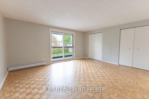 Photo 19 at 15 JANSEN Road, Nepean (Sheahan Estates/Trend Village), Ottawa
