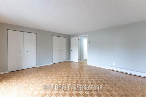 Photo 20 at 15 JANSEN Road, Nepean (Sheahan Estates/Trend Village), Ottawa