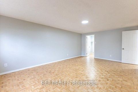 Photo 24 at 15 JANSEN Road, Nepean (Sheahan Estates/Trend Village), Ottawa