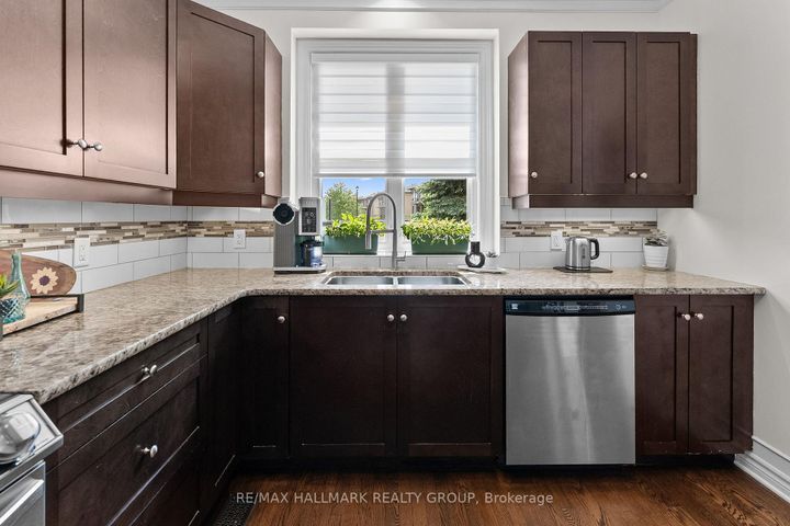 Photo 10 at 115 Beatrice Drive, Nepean (Longfields), Ottawa