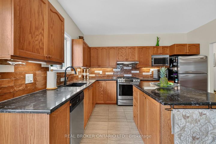 Photo 7 at 157 Fairlop Way, Nepean (Longfields), Ottawa
