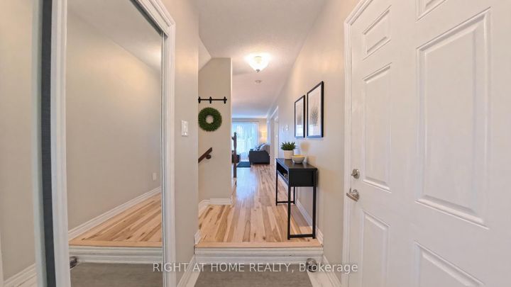 Photo 1 at 566 Dundonald Drive, Nepean (Half Moon Bay), Ottawa