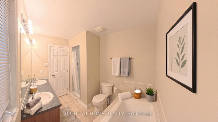 Photo 23 at 566 Dundonald Drive, Nepean (Half Moon Bay), Ottawa