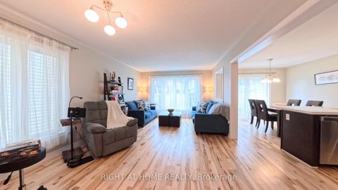 Photo 4 at 566 Dundonald Drive, Nepean (Half Moon Bay), Ottawa