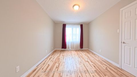 Photo 20 at 566 Dundonald Drive, Nepean (Half Moon Bay), Ottawa