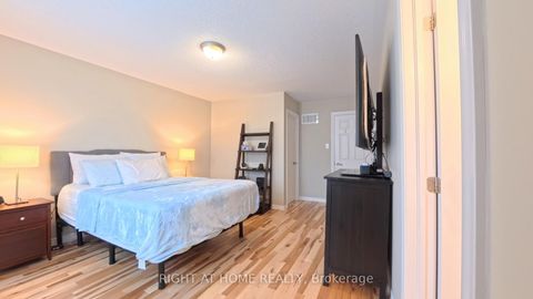 Photo 26 at 566 Dundonald Drive, Nepean (Half Moon Bay), Ottawa