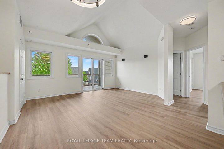 Photo 3 at K - 251 CRESTWAY Drive, Nepean (Barrhaven East), Ottawa