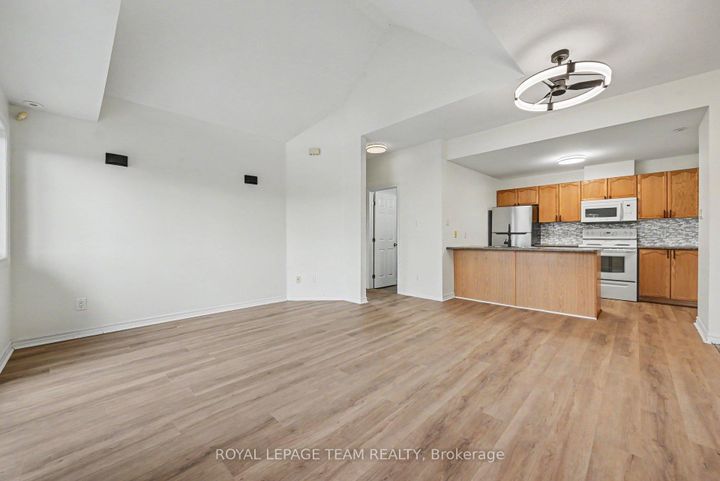 Photo 5 at K - 251 CRESTWAY Drive, Nepean (Barrhaven East), Ottawa