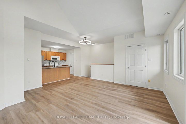 Photo 7 at K - 251 CRESTWAY Drive, Nepean (Barrhaven East), Ottawa