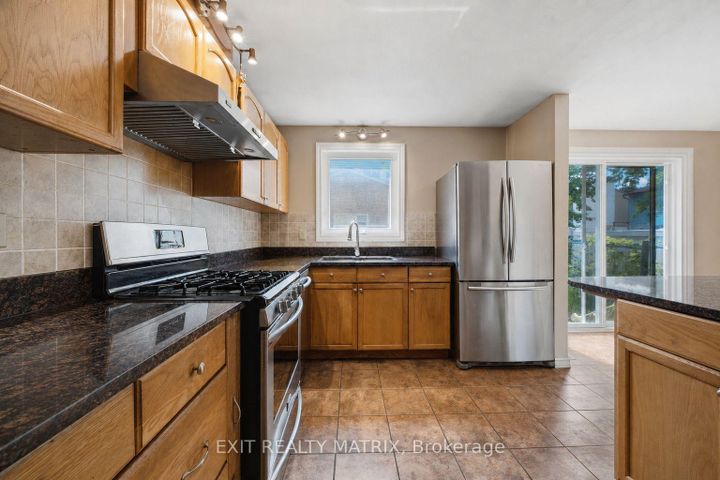Photo 10 at 2 Ventnor Way, Nepean (Pheasant Run), Ottawa